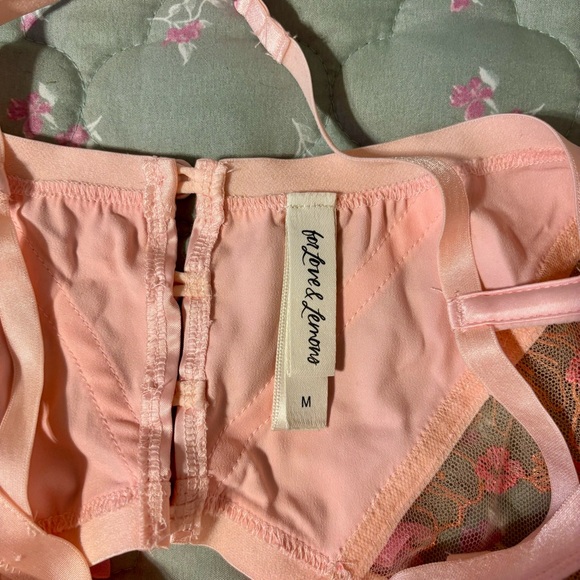 For Love and Lemons Firework Floral Garter M - Picture 4 of 5